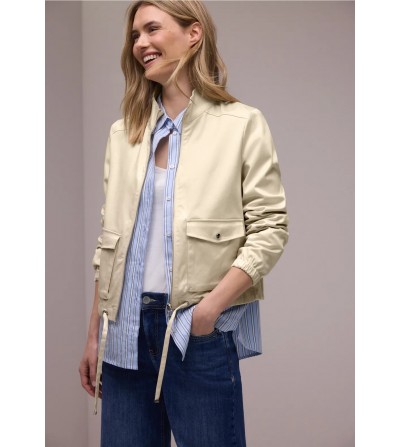 Chaqueta cordón ajustable y...